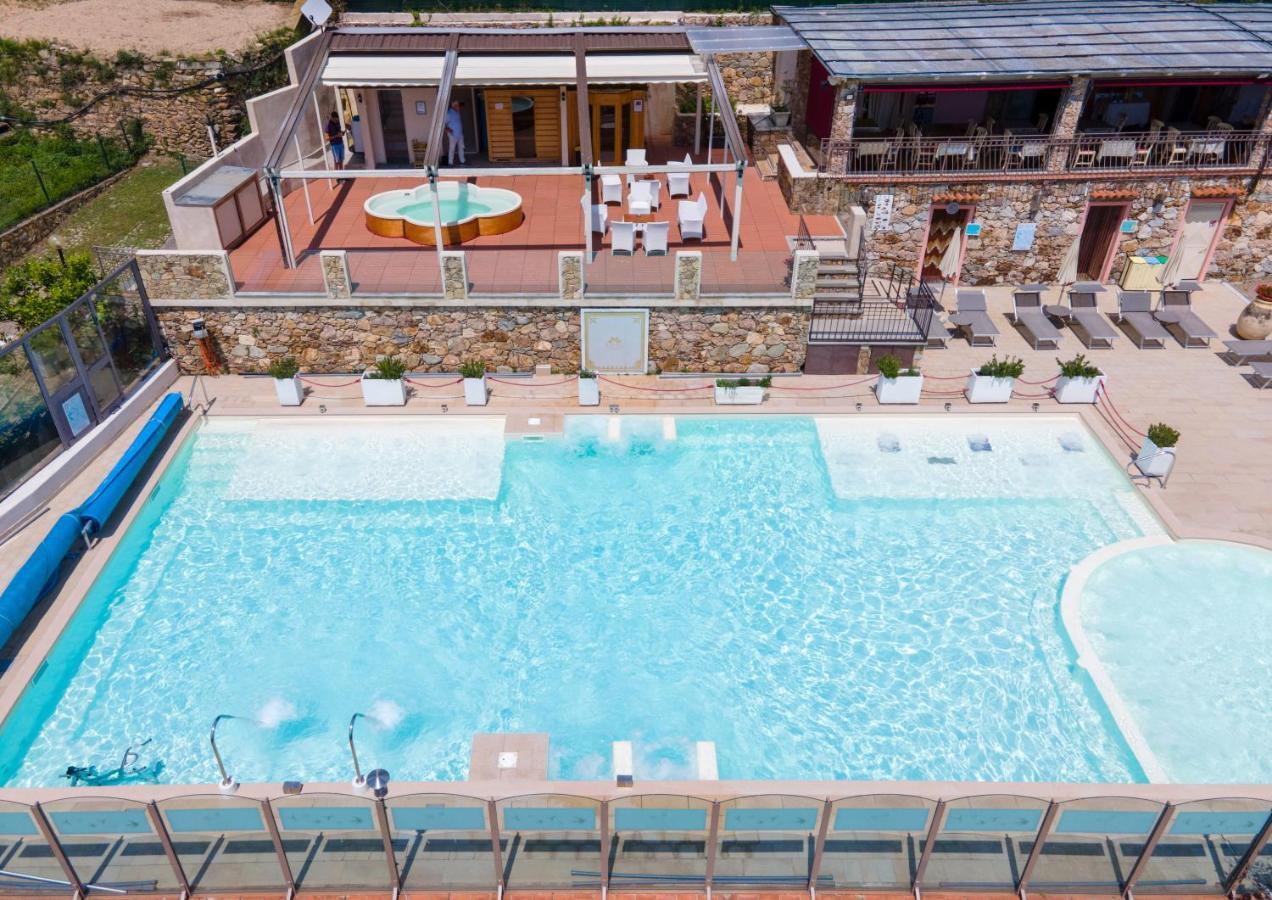Residence Villa Il Casale - Appartamenti Wellness E Piscina Riscaldata Tovo San Giacomo Екстер'єр фото