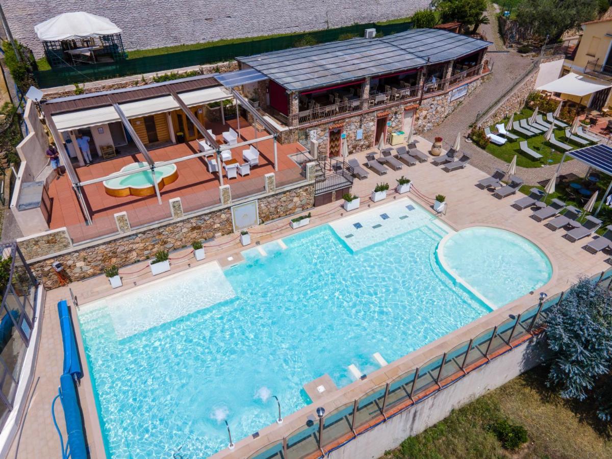 Residence Villa Il Casale - Appartamenti Wellness E Piscina Riscaldata Tovo San Giacomo Екстер'єр фото
