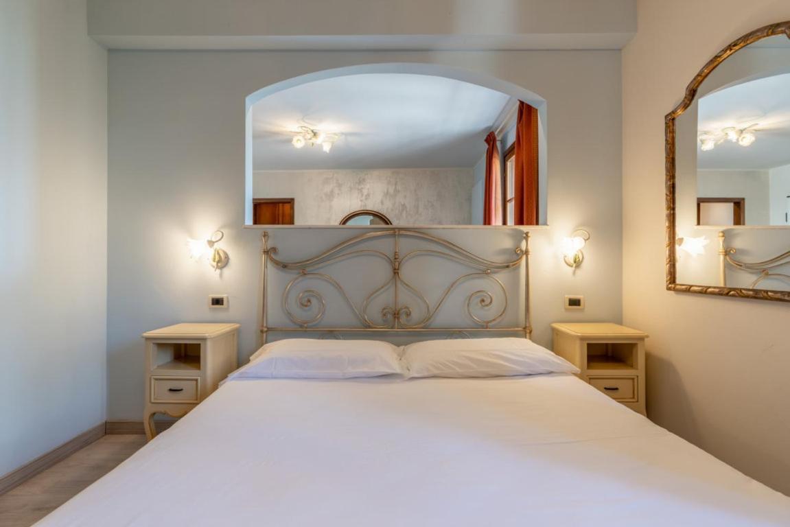 Residence Villa Il Casale - Appartamenti Wellness E Piscina Riscaldata Tovo San Giacomo Екстер'єр фото