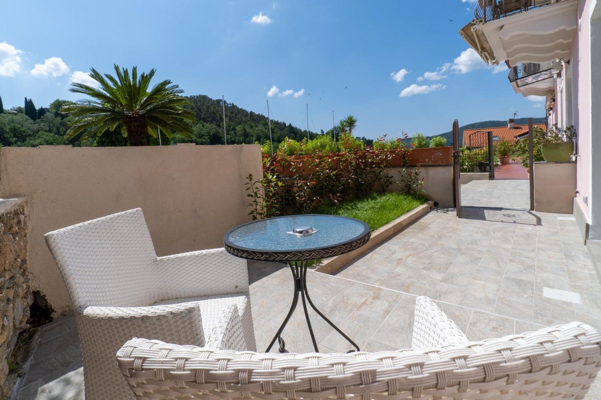 Residence Villa Il Casale - Appartamenti Wellness E Piscina Riscaldata Tovo San Giacomo Екстер'єр фото
