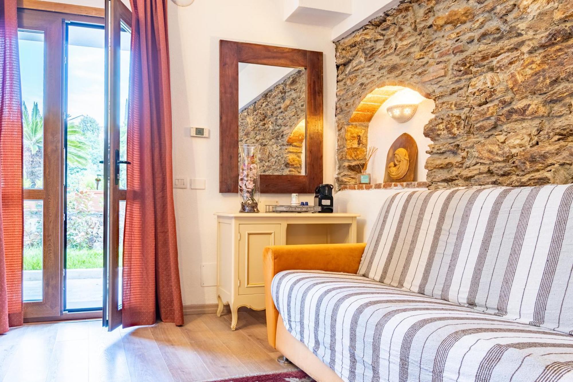 Residence Villa Il Casale - Appartamenti Wellness E Piscina Riscaldata Tovo San Giacomo Екстер'єр фото